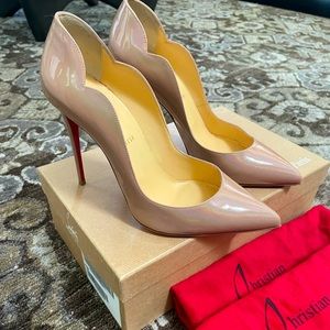Christian Louboutin Hot Chick